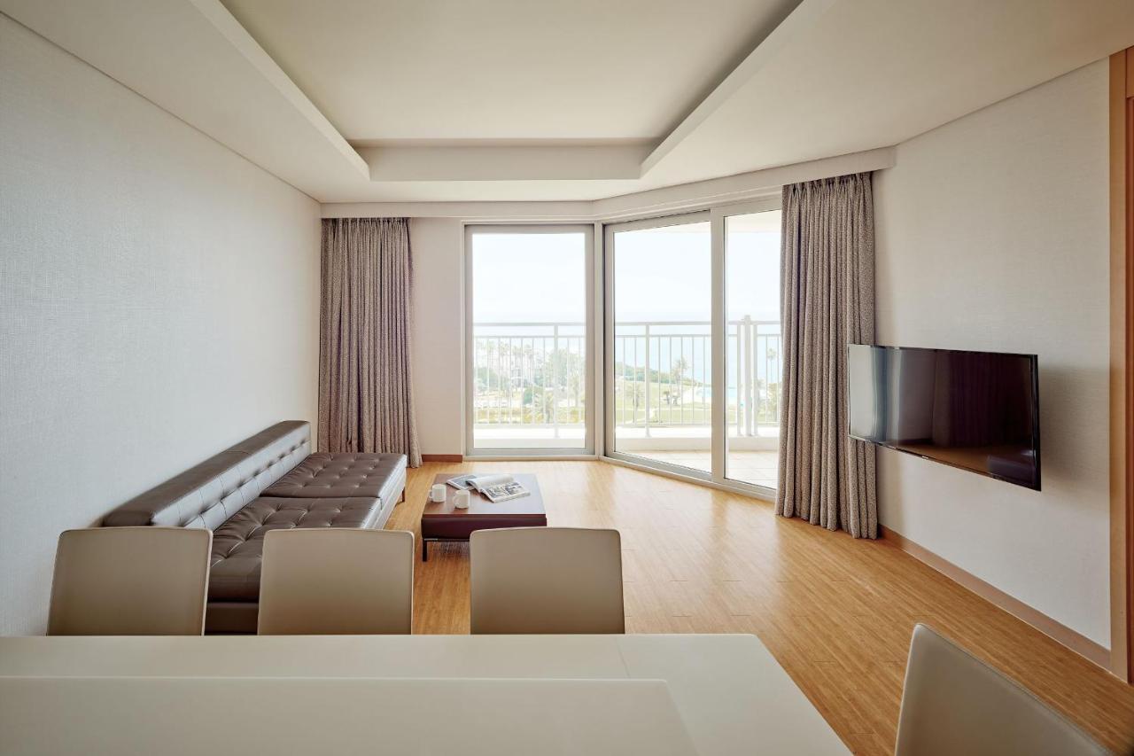 Sono Calm Jeju Hotel Seogwipo-stad Buitenkant foto